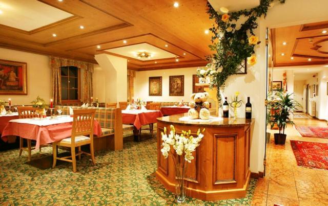 Hotel Corona Krone Selva di Val Gardena Dış mekan fotoğraf
