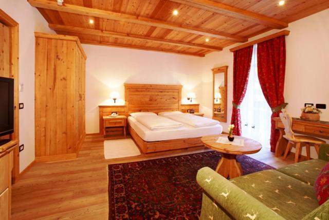 Hotel Corona Krone Selva di Val Gardena Dış mekan fotoğraf